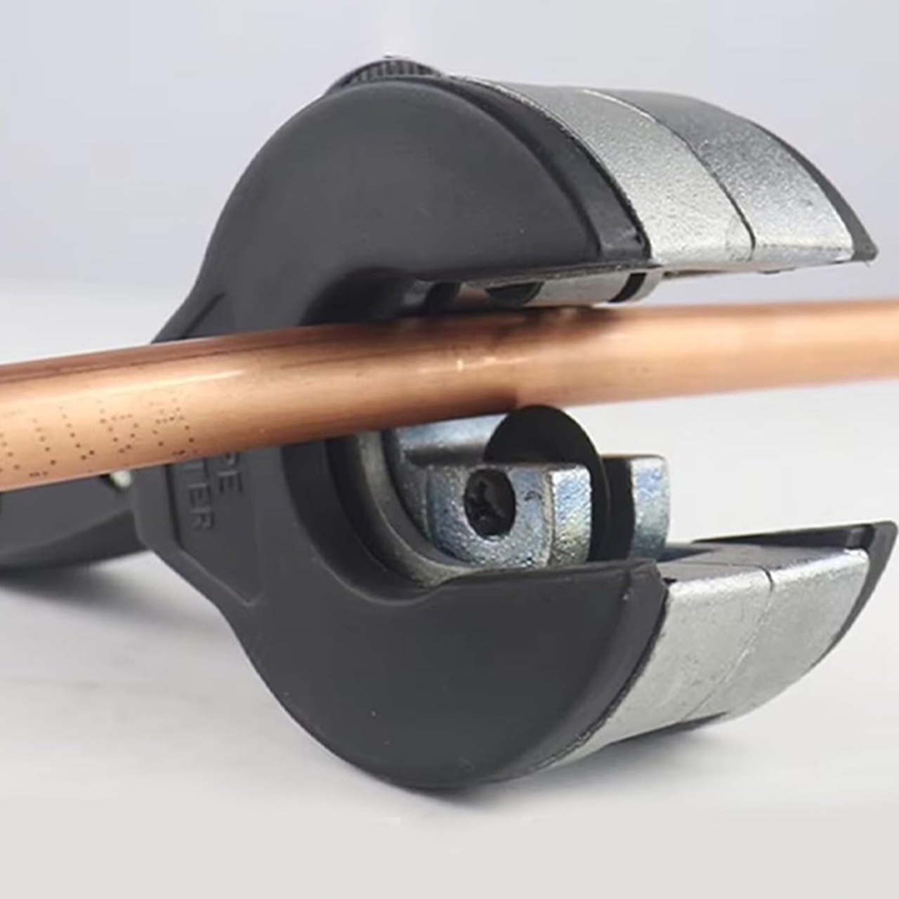 PipeCutter, Univerzální ruční řezák hadic - Image 7